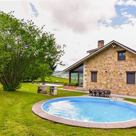Villa Casa Con Gran Jardin Y Piscina En Cabarceno Villanueva  Exterior foto